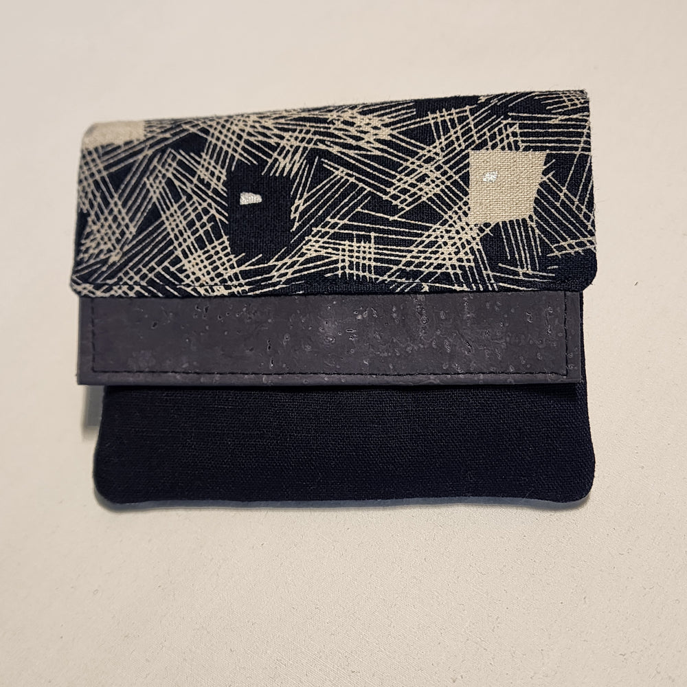 Card Wallet in Abstract Lines