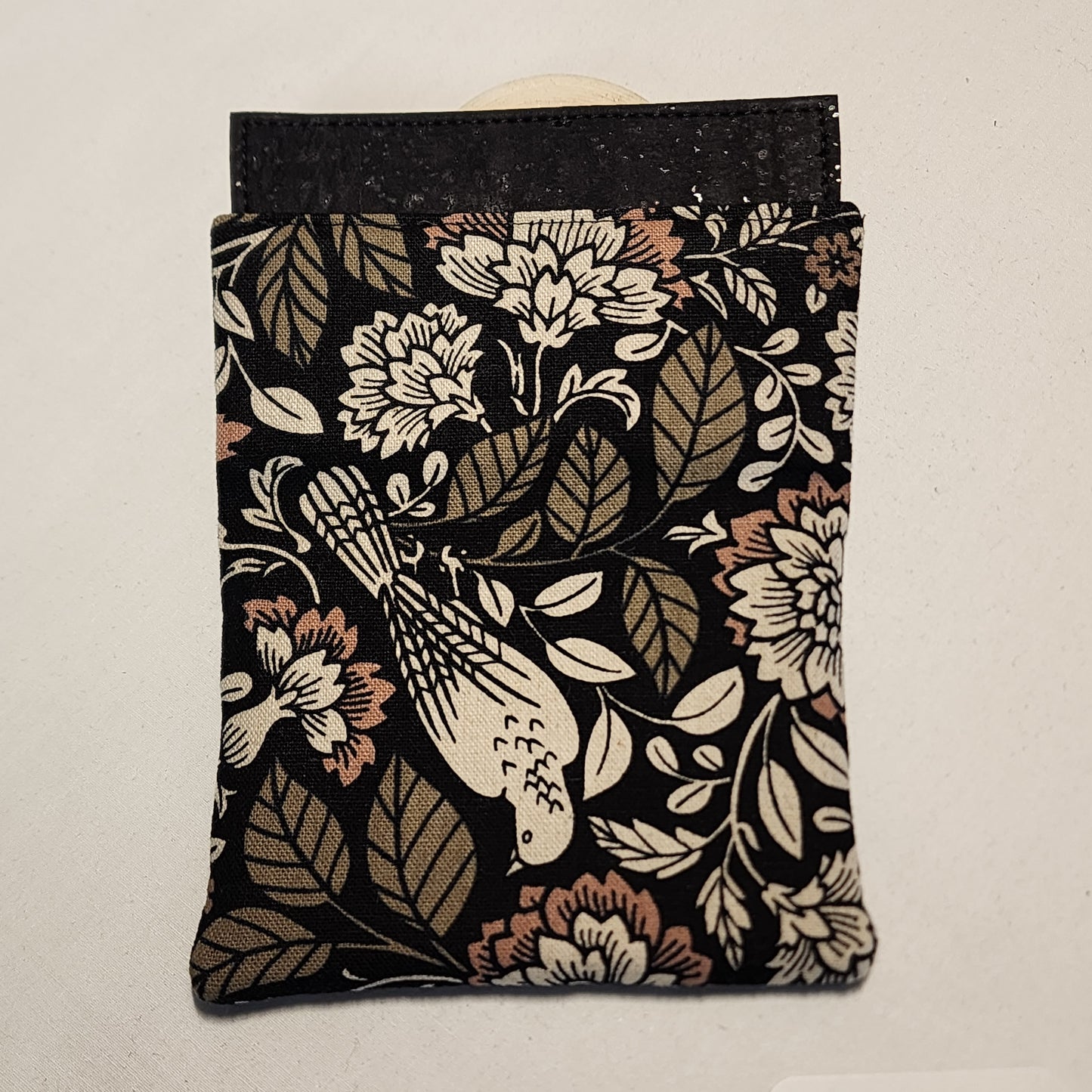 
                  
                    Card Wallet in Birds and Blooms
                  
                