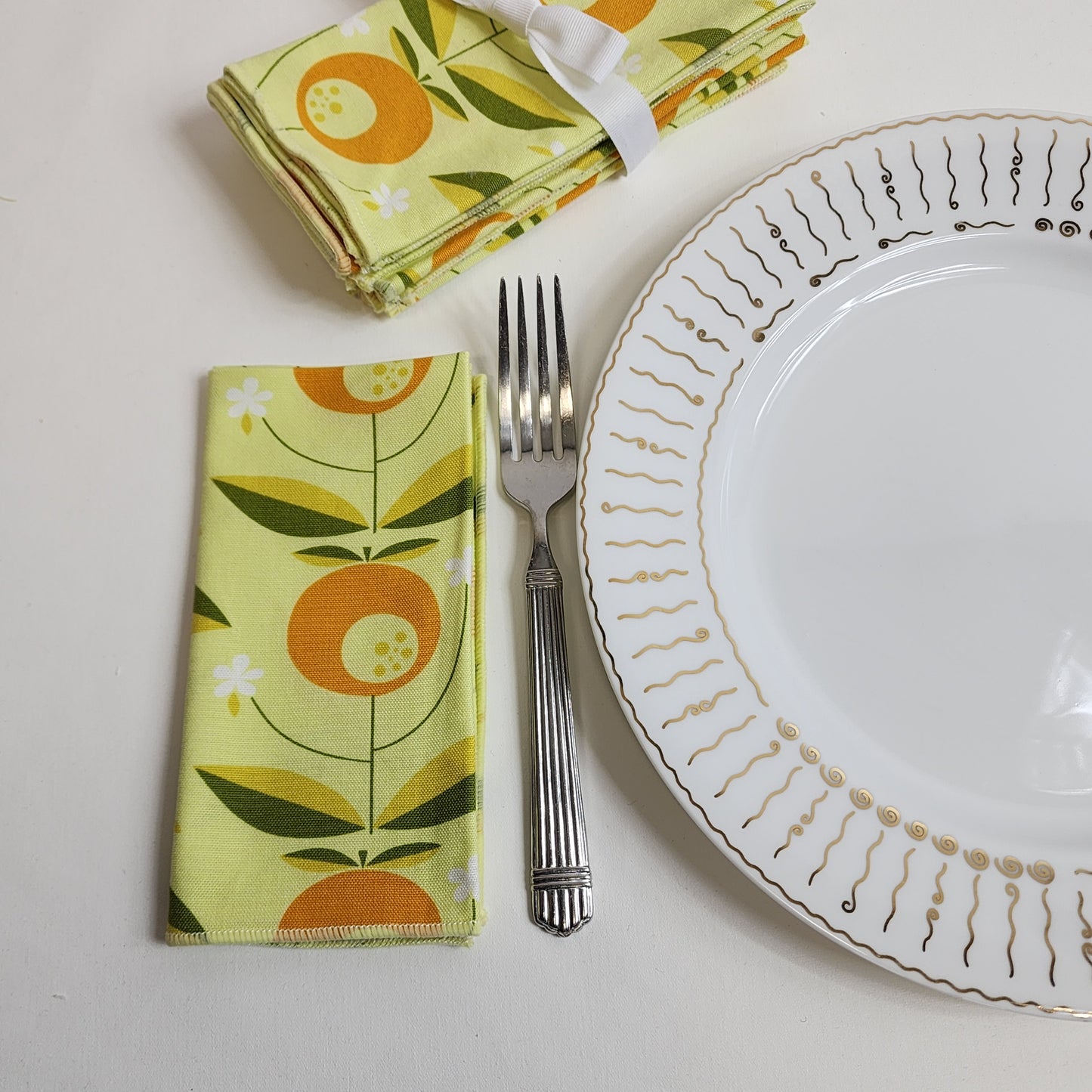 
                  
                    Dinner Napkin Set 0f Organic Cotton in Tang Retro Flowers
                  
                