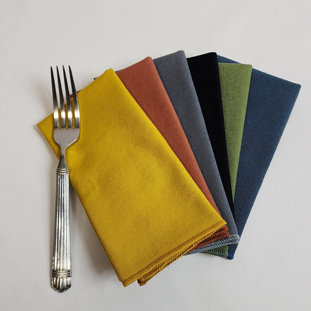 Dinner Napkin Set in Organic Cotton Solid Colors