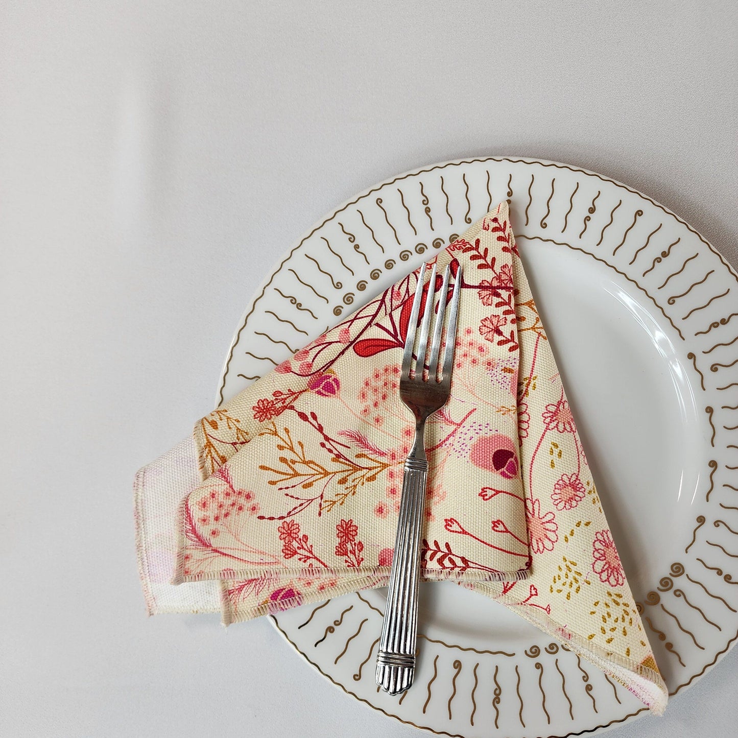 
                  
                    Dinner Napkin Set in Spring Morning
                  
                