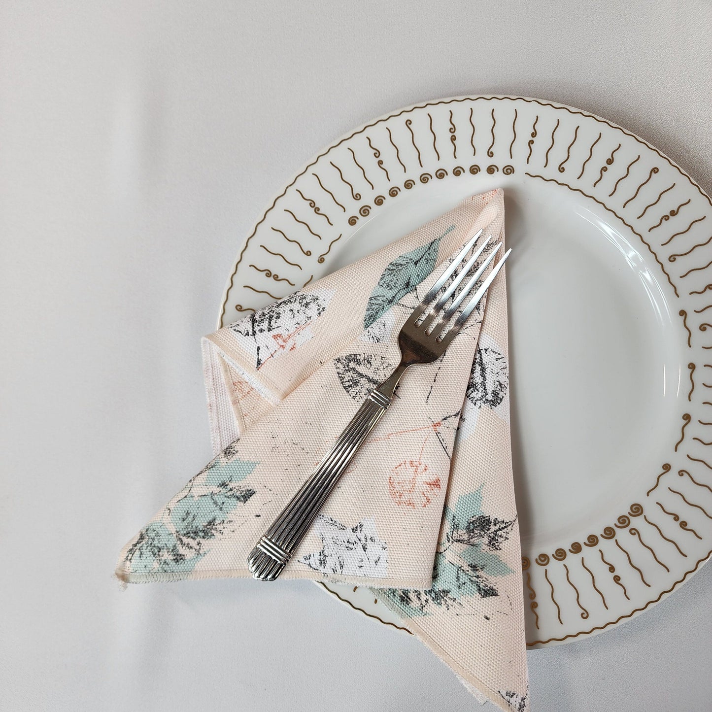 
                  
                    Dinner Napkin Set in Spring Meadow One
                  
                