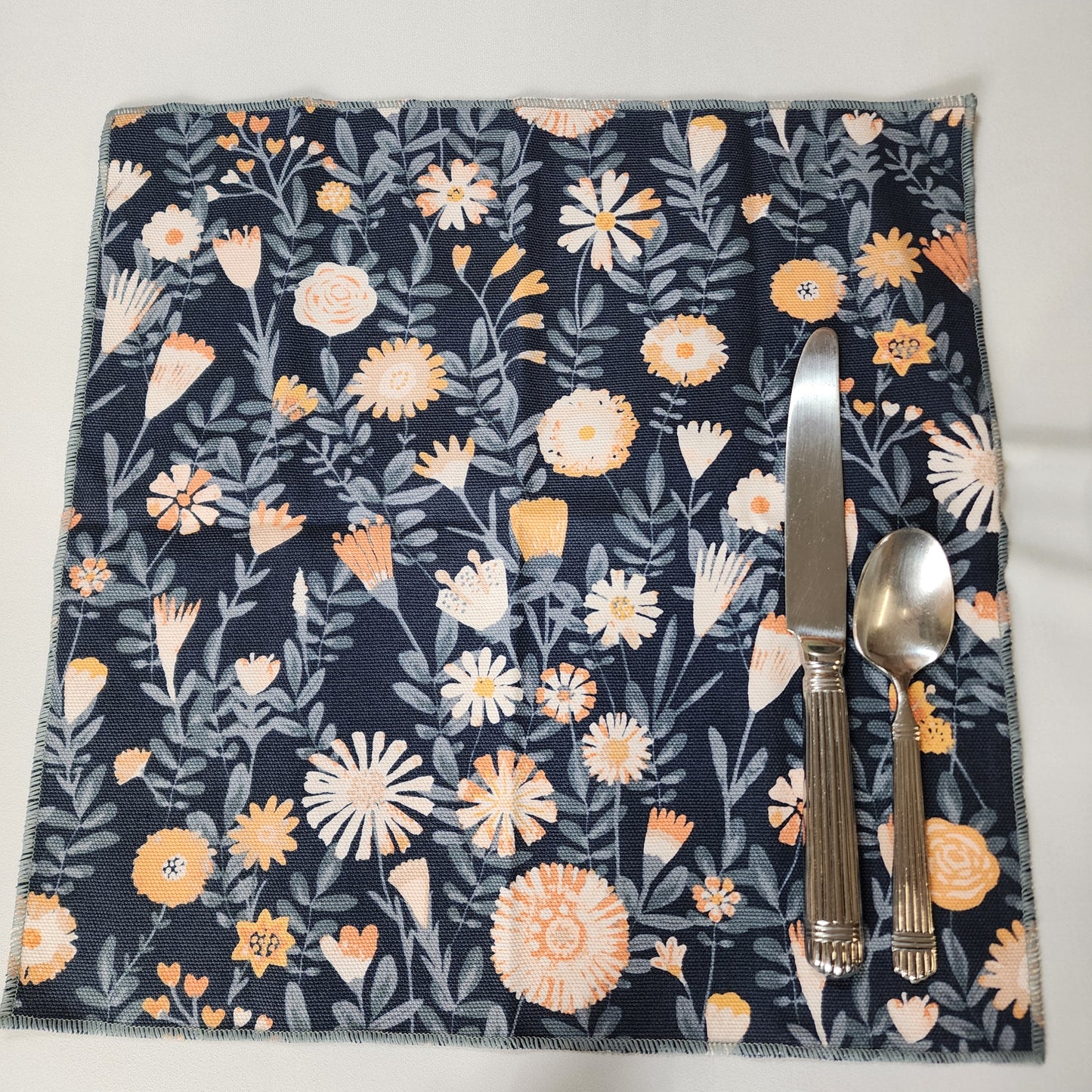 
                  
                    Dinner Napkin Set in Tenderness Uplifting
                  
                