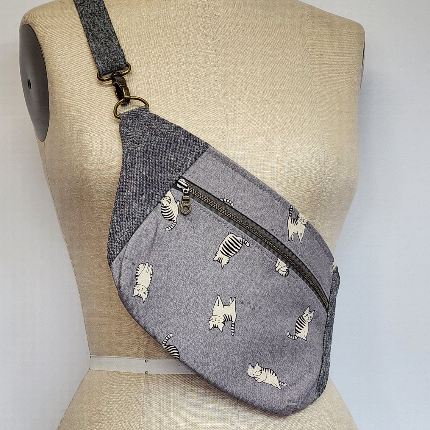 
                  
                    Fanny Pack in Sweet Kitties
                  
                