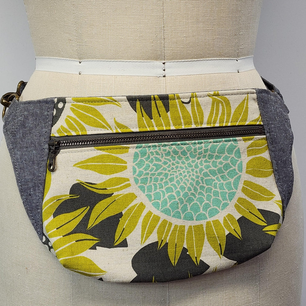 
                  
                    Fanny Pack in Sunflowers
                  
                