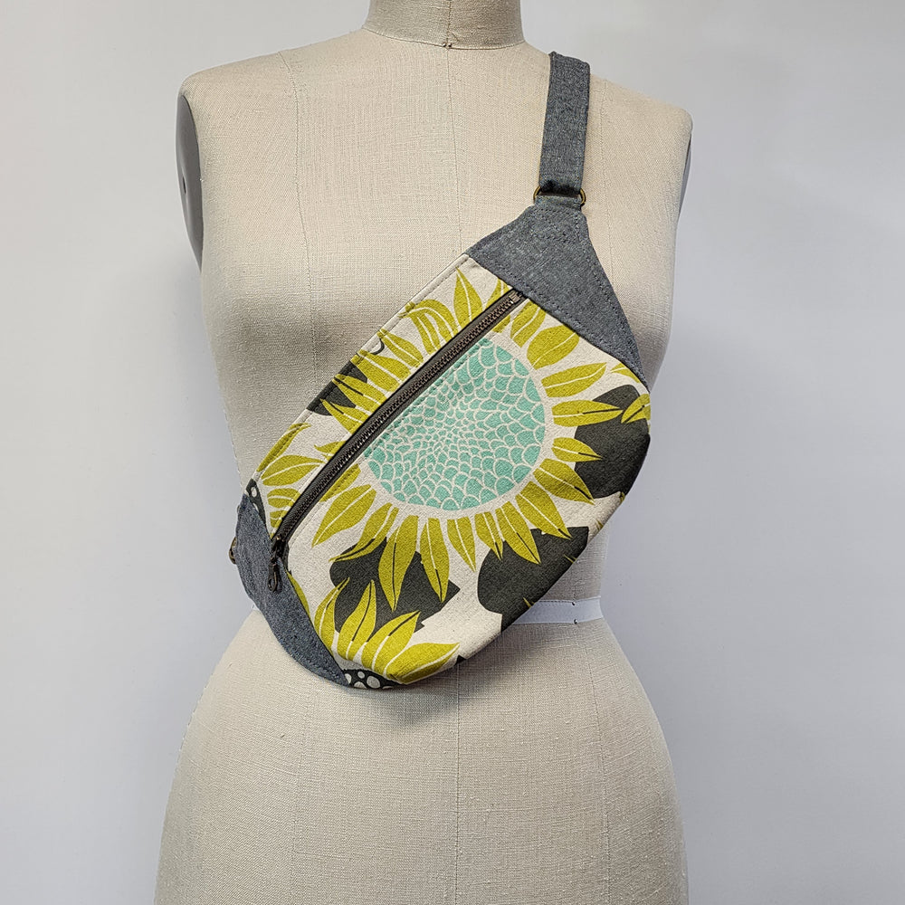 Fanny Pack in Sunflowers