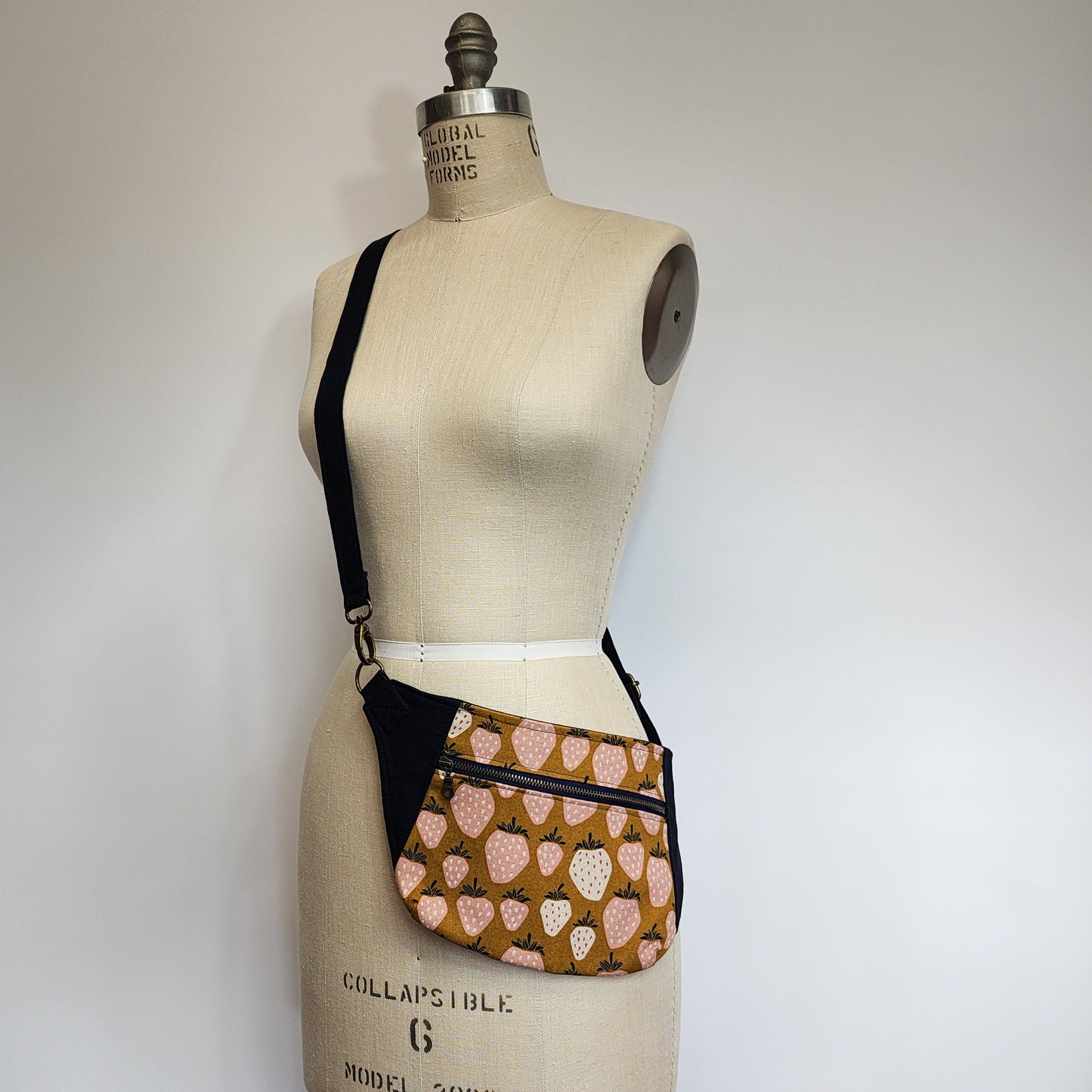 
                  
                    Fanny Pack in Strawberries Pink
                  
                