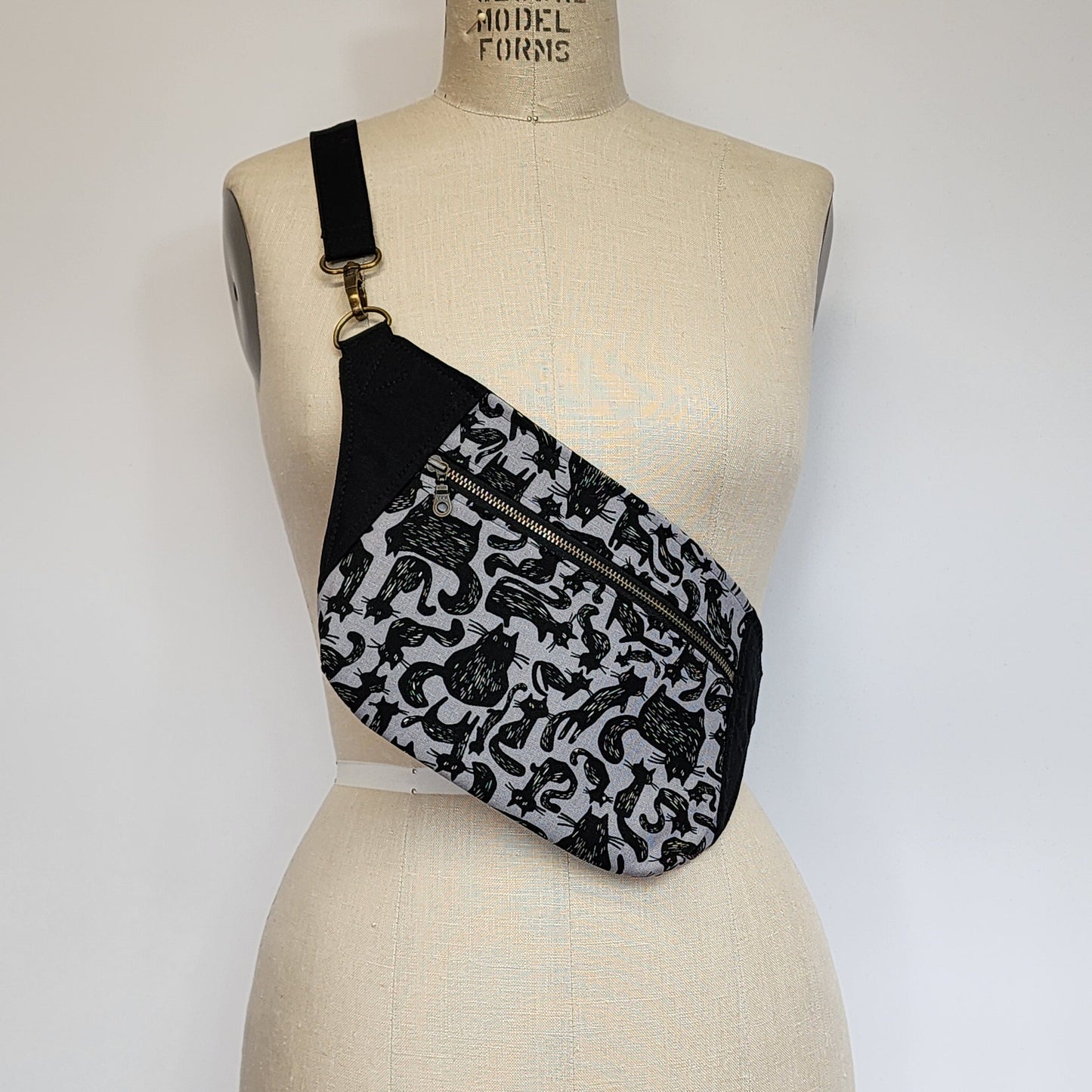 
                  
                    Fanny Pack in Scaredy Cats Grey
                  
                