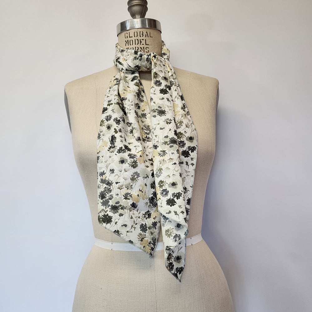 Long Cotton Lawn Scarf in Tiny Flowers